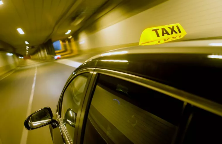 Réserver un taxi pour un long trajet entre Ajaccio et Bastia, Cuttoli-Corticchiato, Taxi Di A Gravona